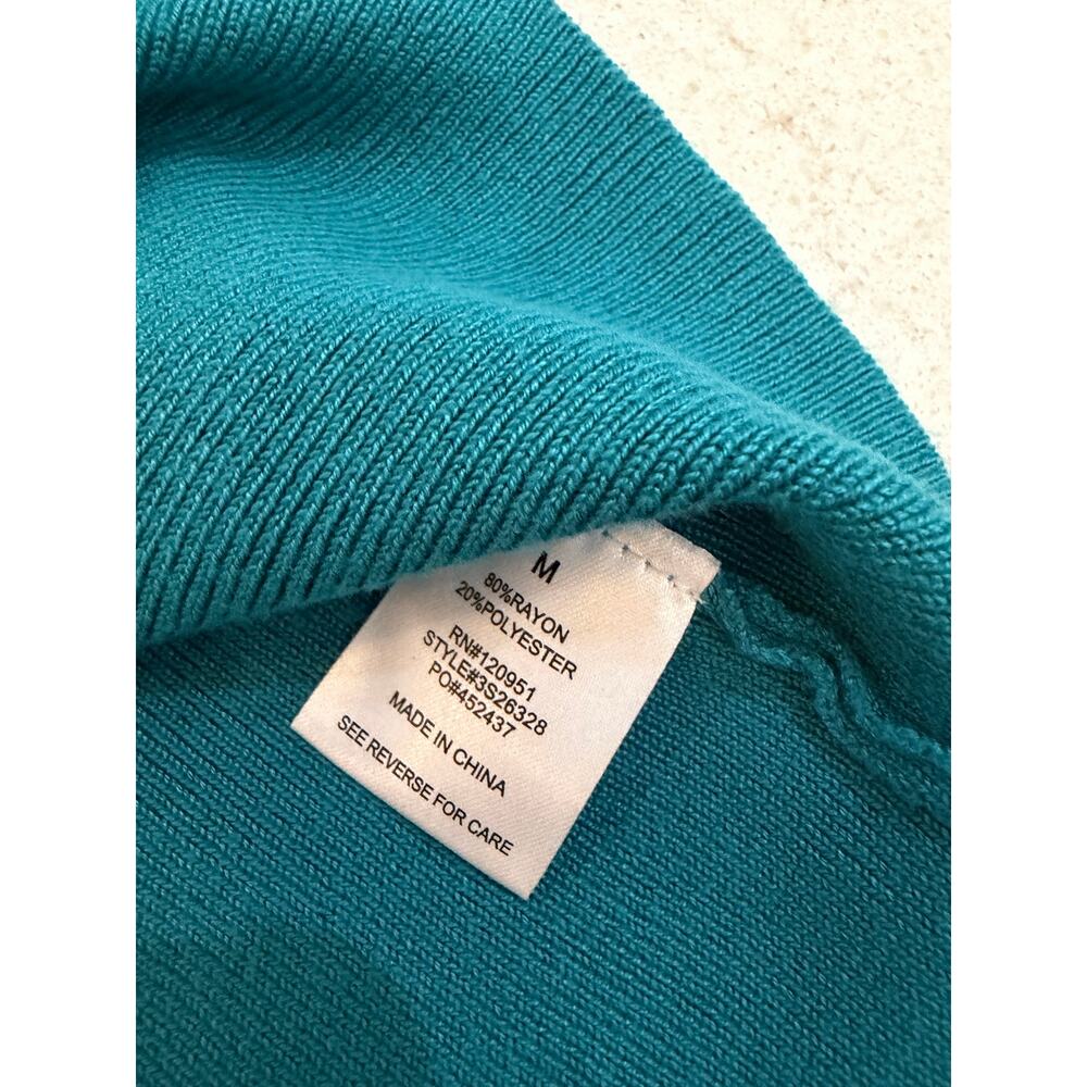 💙 Pink Rose Teal Ribbed Light Weight Sweater – Size Medium 💙 - Picture 5 of 6